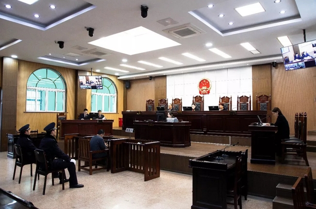 “懸崖不勒馬”，建德干部王飛被雙開