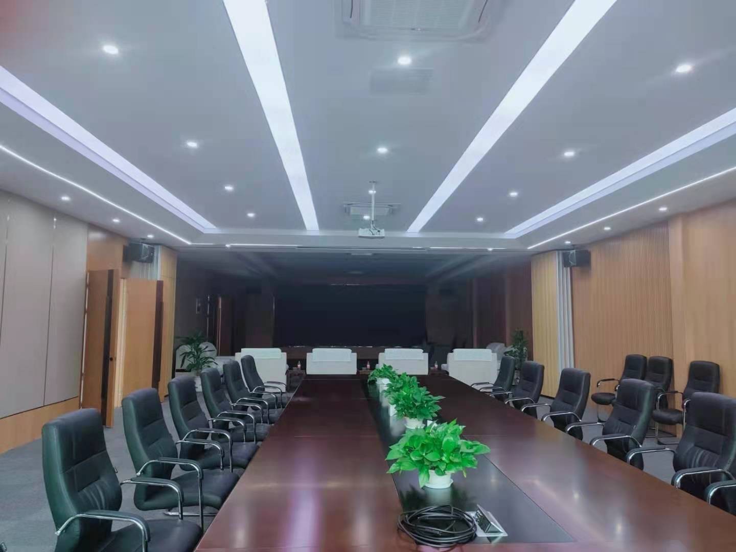 會(huì)議室